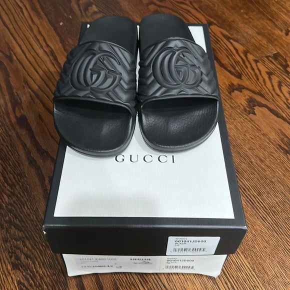 サンダル・ミュール MATELASSE' LEATHER SLIDES Gucci | Shoes | Guccimatelass Slide Sandal Brand New In Its
